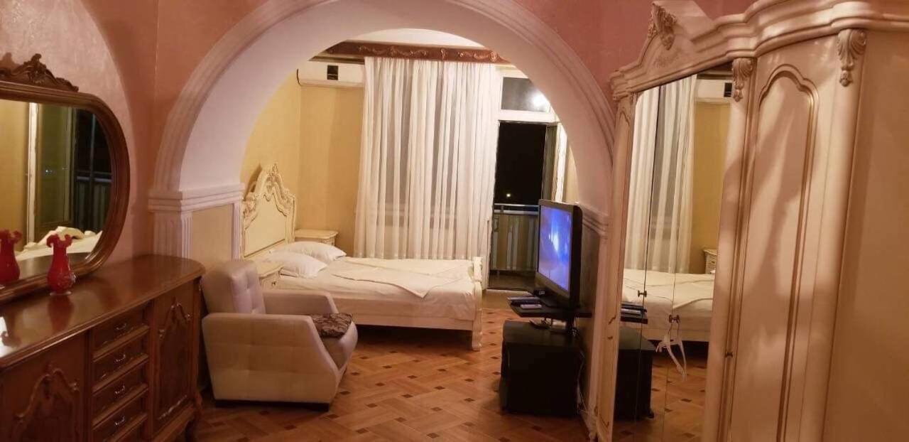 Apartment Irma Rustaveli 57 Батумі Екстер'єр фото
