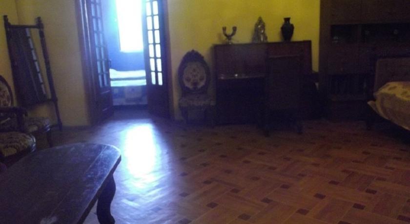 Apartment Irma Rustaveli 57 Батумі Номер фото