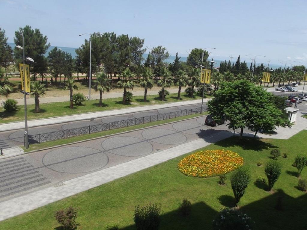 Apartment Irma Rustaveli 57 Батумі Номер фото