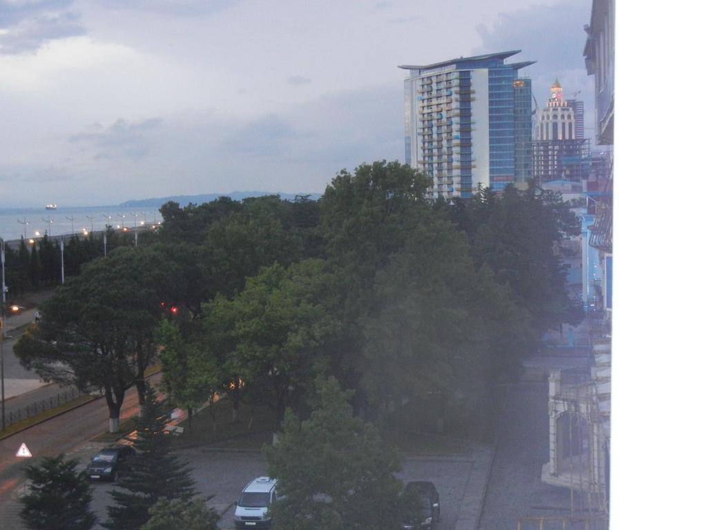 Apartment Irma Rustaveli 57 Батумі Екстер'єр фото